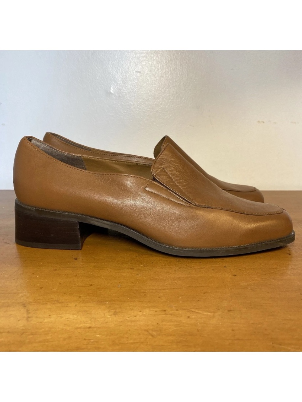 Naturalizer Women's 7.5 Slip-ons Loafers Shoes Brown Leather Office Low Heel